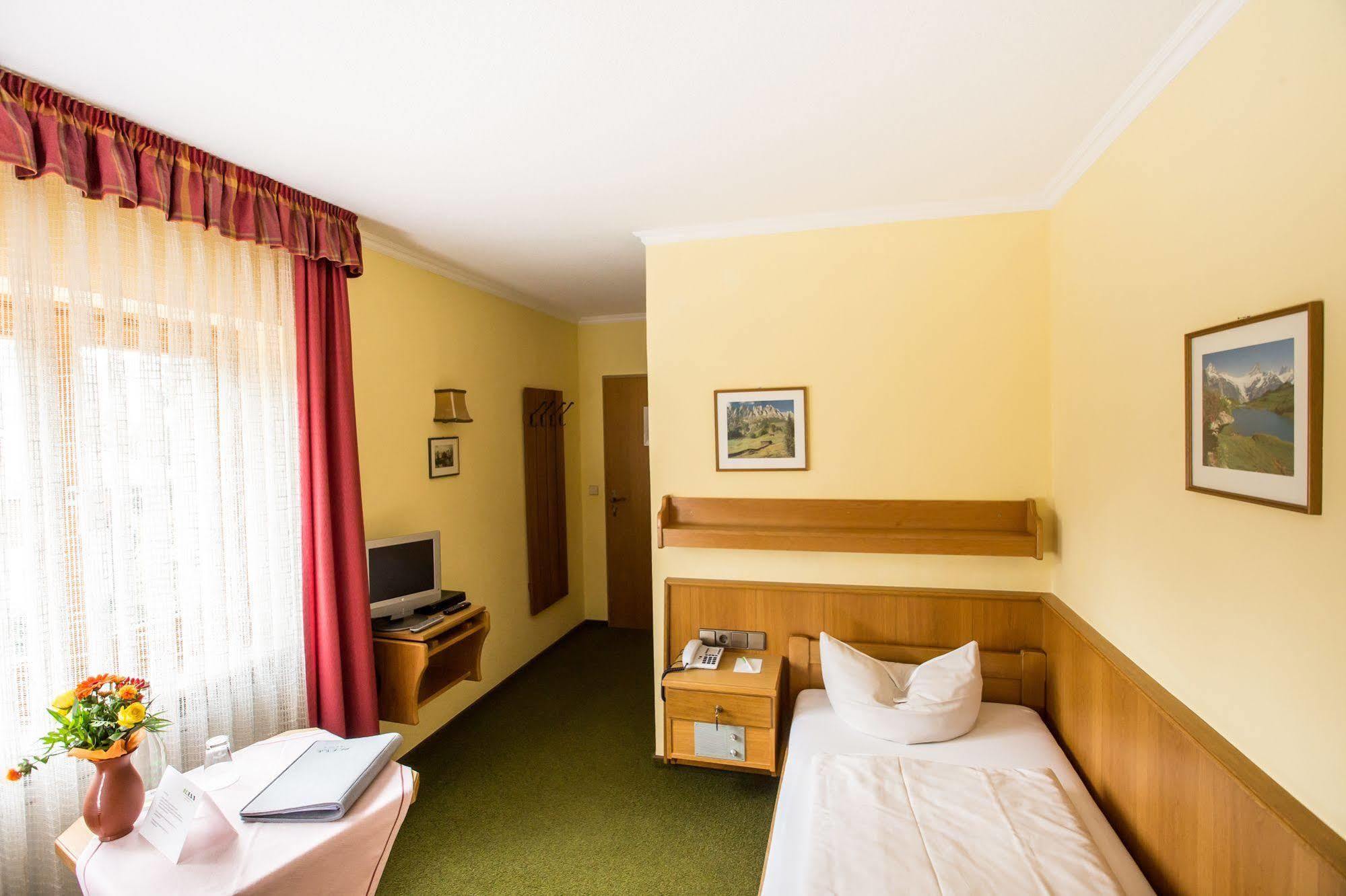 Hotel Sonnleiten Reit im Winkl Exterior photo